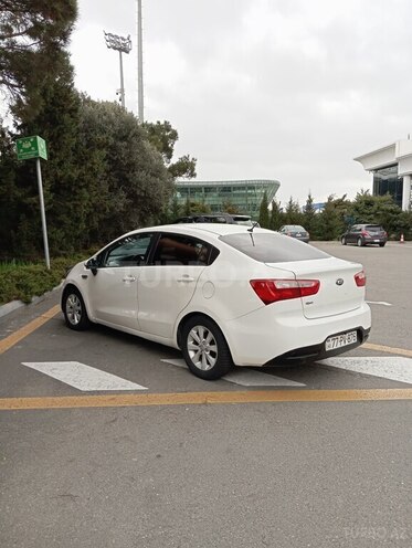 Kia Rio 2014, 300,000 km - 1.6 л - Bakı