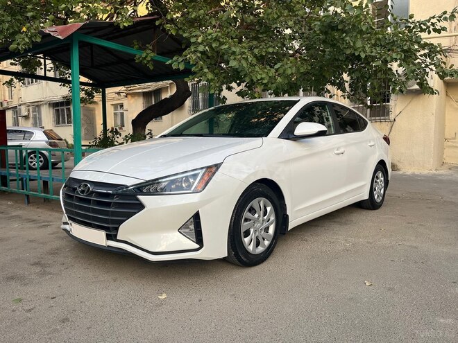 Hyundai Elantra 2018, 41,843 km - 2.0 l - Şəki