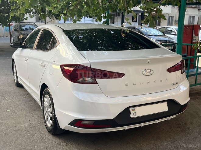 Hyundai Elantra 2018, 41,843 km - 2.0 l - Şəki
