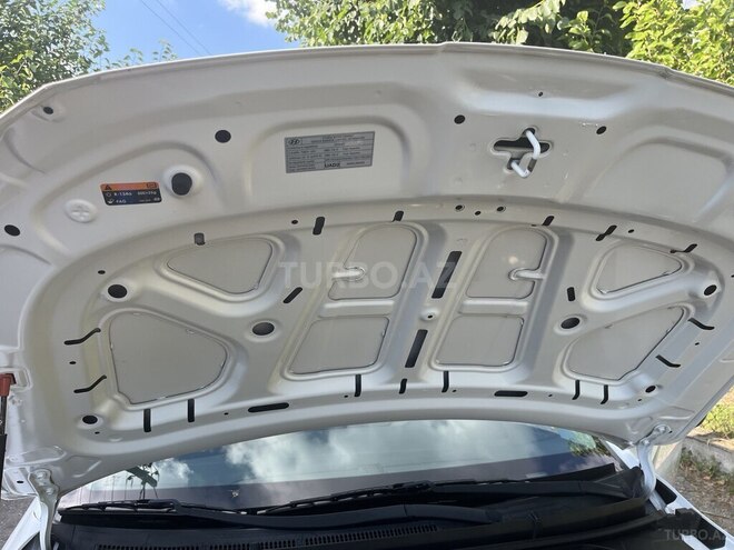 Hyundai Elantra 2018, 41,843 km - 2.0 l - Şəki