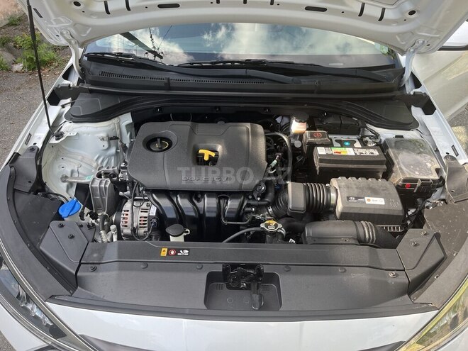 Hyundai Elantra 2018, 41,843 km - 2.0 l - Şəki