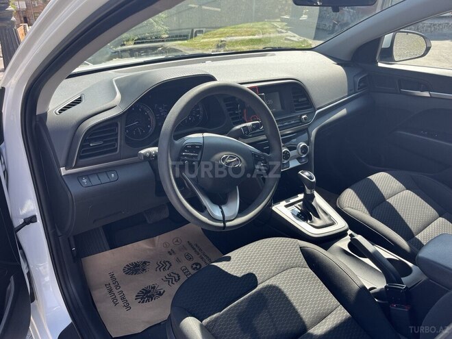 Hyundai Elantra 2018, 41,843 km - 2.0 l - Şəki