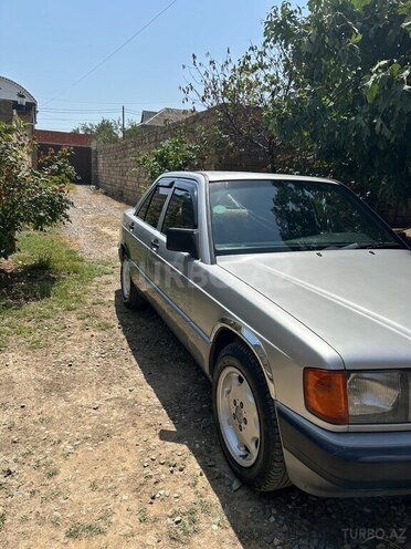 Mercedes 190 1991, 215,870 km - 2.0 л - Bakı