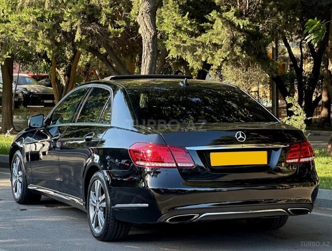Mercedes E 200 2015, 215,034 km - 2.1 l - Bakı
