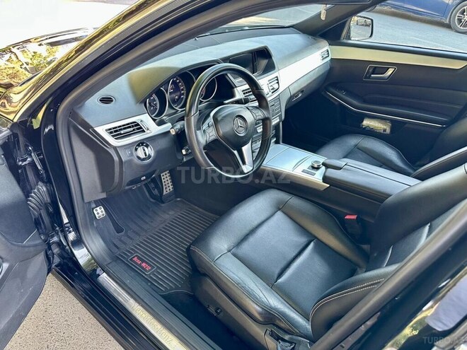Mercedes E 200 2015, 215,034 km - 2.1 l - Bakı