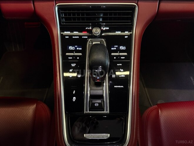 Porsche  2019, 53,645 km - 2.9 l - Bakı