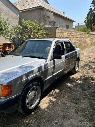 Mercedes 190 1991, 215,870 km - 2.0 л - Bakı