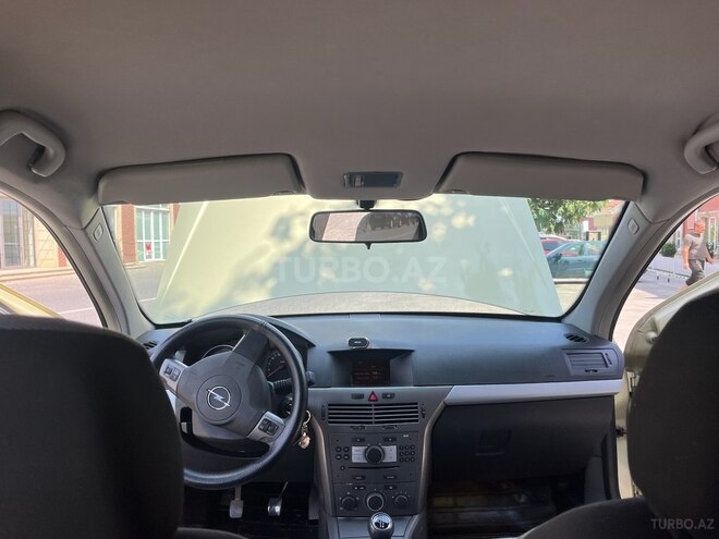 Opel Astra 2004, 282,000 km - 1.4 l - Qusar