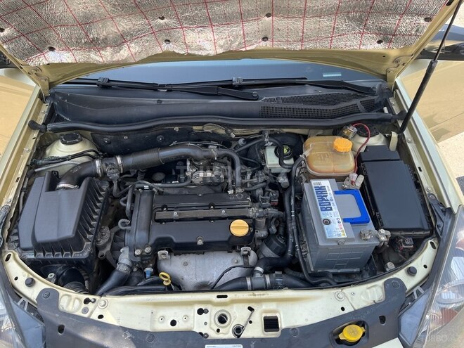 Opel Astra 2004, 282,000 km - 1.4 l - Qusar