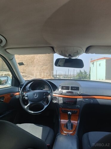 Mercedes E 220 2006, 327,272 km - 2.2 l - Bakı