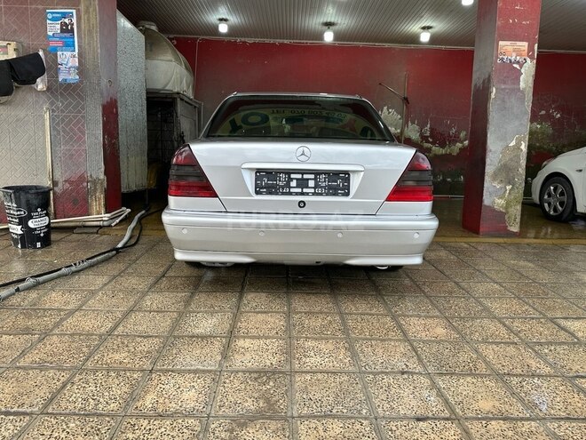 Mercedes C 240 1999, 286,000 km - 2.4 l - Xaçmaz