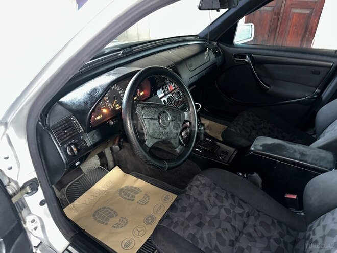 Mercedes C 240 1999, 286,000 km - 2.4 l - Xaçmaz