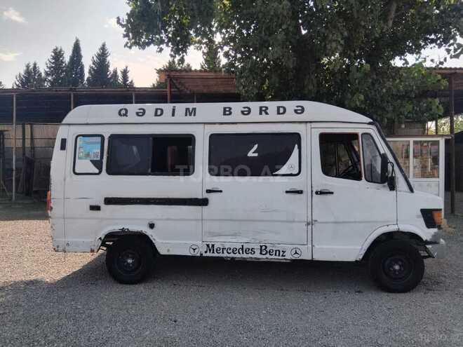 Mercedes 208 D 1993, 500,000 km - 2.9 л - Bərdə
