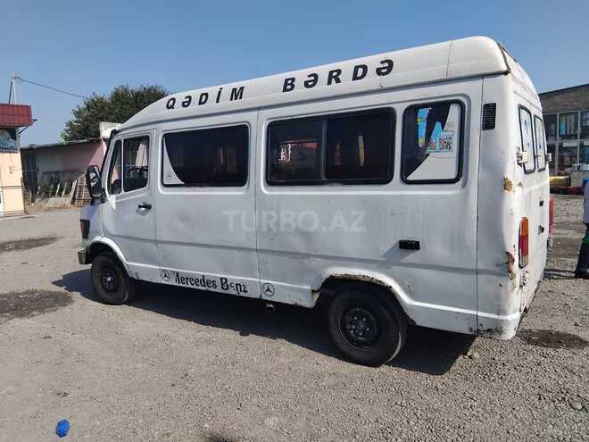 Mercedes 208 D 1993, 500,000 km - 2.9 л - Bərdə