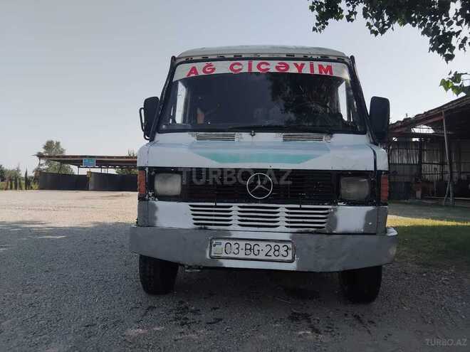 Mercedes 208 D 1993, 500,000 km - 2.9 л - Bərdə