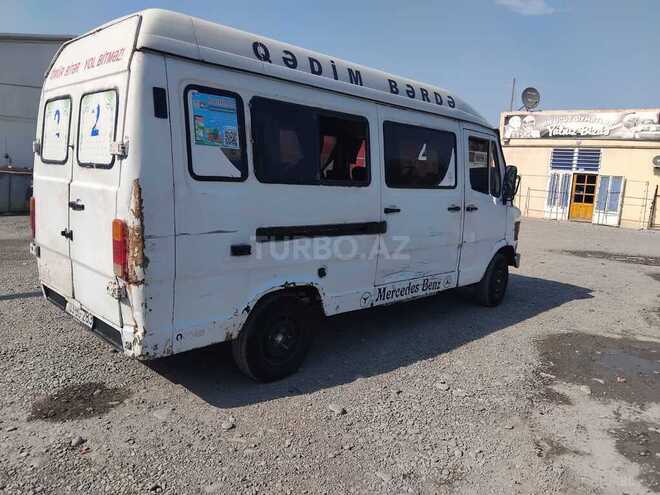 Mercedes 208 D 1993, 500,000 km - 2.9 л - Bərdə
