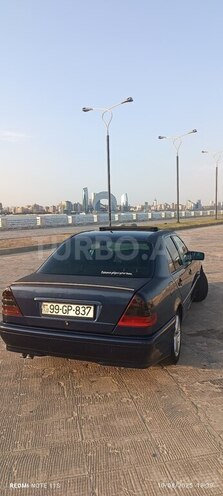 Mercedes C 220 1998, 422,000 km - 2.2 л - Zaqatala