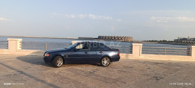 Mercedes C 220 1998, 422,000 km - 2.2 л - Zaqatala
