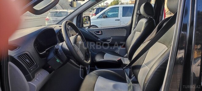 Hyundai H-1 2010, 300,000 km - 2.5 л - Bakı
