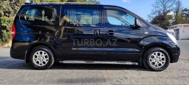 Hyundai H-1 2010, 300,000 km - 2.5 л - Bakı