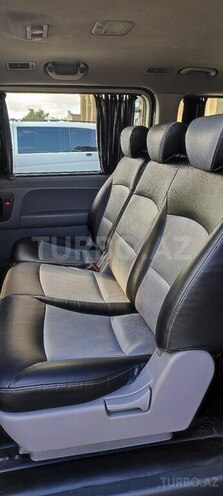 Hyundai H-1 2010, 300,000 km - 2.5 л - Bakı