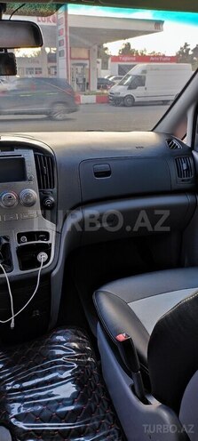 Hyundai H-1 2010, 300,000 km - 2.5 л - Bakı