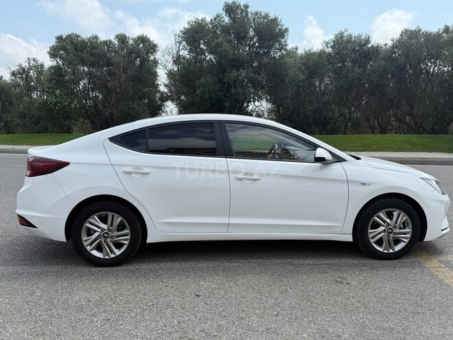 Hyundai Elantra 2020, 106,700 km - 1.6 l - Bakı