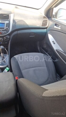 Hyundai Accent 2013, 215,000 km - 1.6 l - Bakı