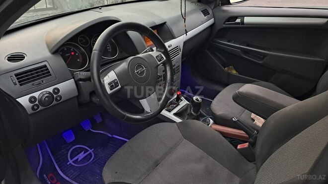 Opel Astra 2010, 429,570 km - 1.3 l - Mingəçevir