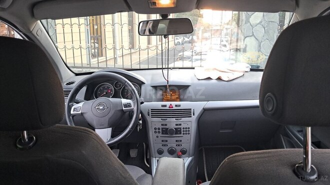 Opel Astra 2010, 429,570 km - 1.3 l - Mingəçevir