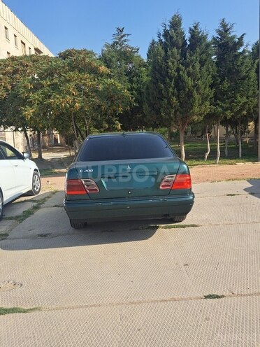 Mercedes E 200 1999, 412,000 km - 2.0 l - Bakı