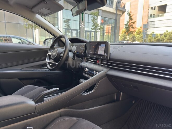 Hyundai Elantra 2024, 26,500 km - 1.6 л - Bakı