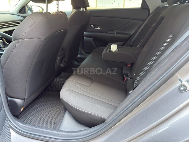 Hyundai Elantra 2024, 26,500 km - 1.6 л - Bakı