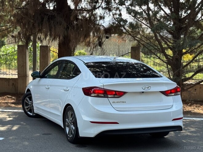 Hyundai Elantra 2018, 101,500 km - 2.0 l - Gəncə