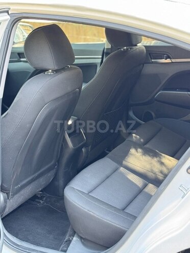 Hyundai Elantra 2018, 101,500 km - 2.0 l - Gəncə