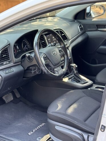 Hyundai Elantra 2018, 101,500 km - 2.0 l - Gəncə