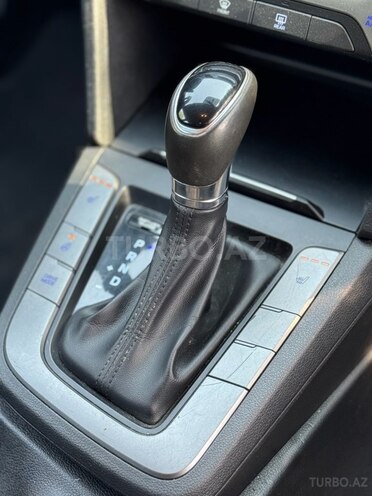 Hyundai Elantra 2018, 101,500 km - 2.0 l - Gəncə