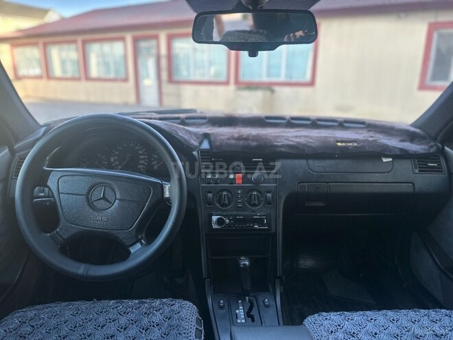 Mercedes C 200 1995, 554,872 km - 2.0 l - Bakı