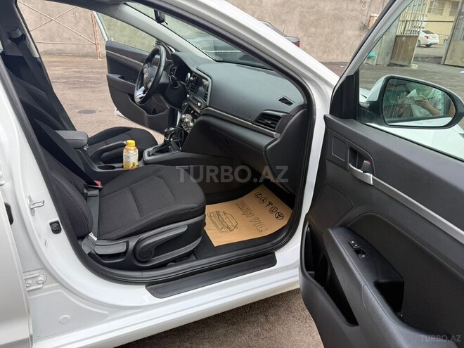Hyundai Elantra 2019, 80,467 km - 2.0 л - Gəncə