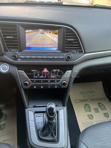 Hyundai Elantra 2015, 126,470 km - 2.0 л - Bakı