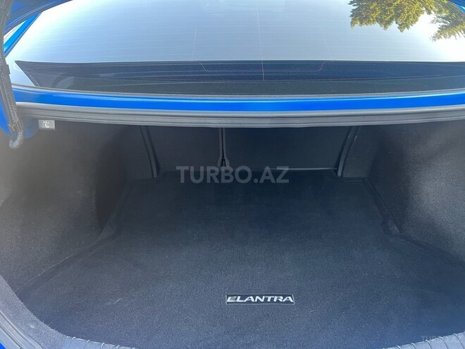 Hyundai Elantra 2015, 126,470 km - 2.0 л - Bakı