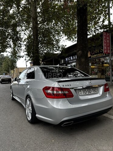 Mercedes E 350 2009, 242,000 km - 3.5 l - Quba