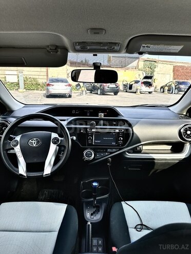 Toyota Prius C 2017, 198,000 km - 1.5 l - Bakı