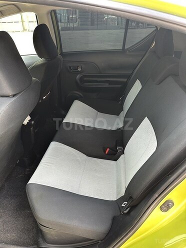 Toyota Prius C 2017, 198,000 km - 1.5 l - Bakı