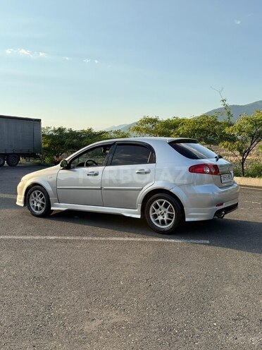 Chevrolet Lacetti 2008, 370,000 km - 1.6 l - Qax