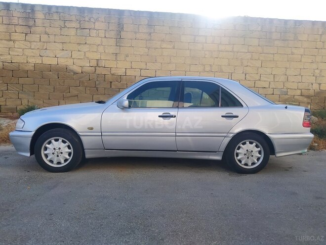 Mercedes C 180 1997, 200,000 km - 1.8 л - Bakı