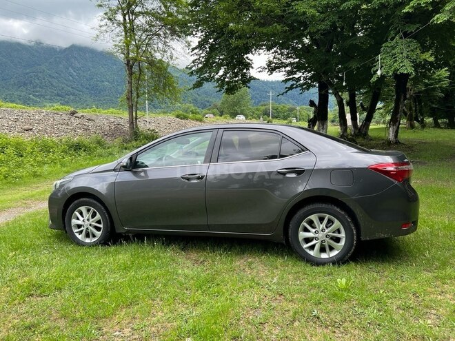 Toyota Corolla 2013, 197,000 km - 1.6 l - Bakı
