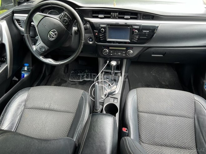 Toyota Corolla 2013, 197,000 km - 1.6 l - Bakı