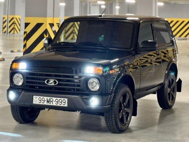 LADA (VAZ) Niva-8