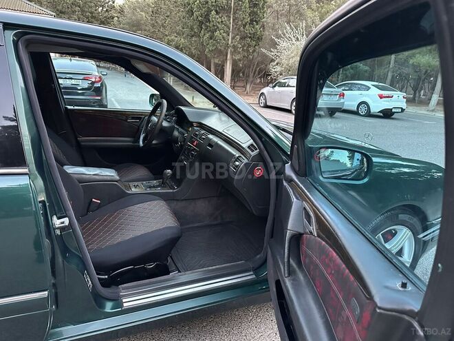 Mercedes E 240 1998, 301,000 km - 2.4 l - Sumqayıt